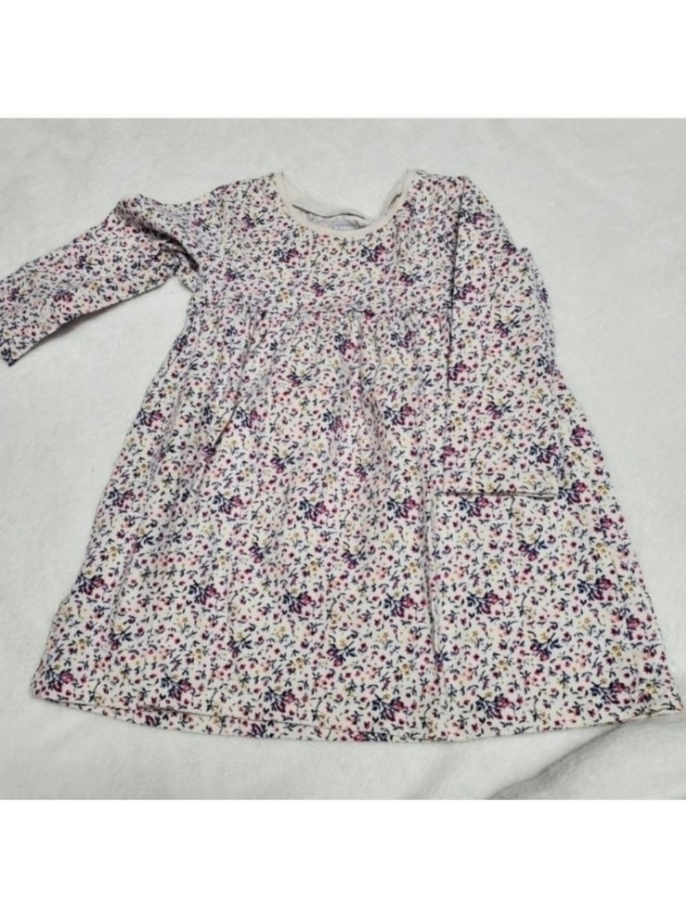 3/ $15 Old Navy Flower prints tunic longsleeve dress